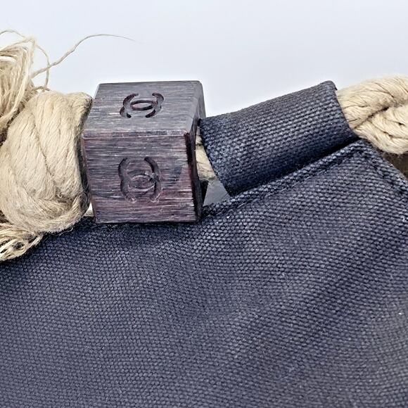 Vintage Chanel Clover Flower Double Rope Handle Fish Net Hand Bag Tote - Picture 14 of 16